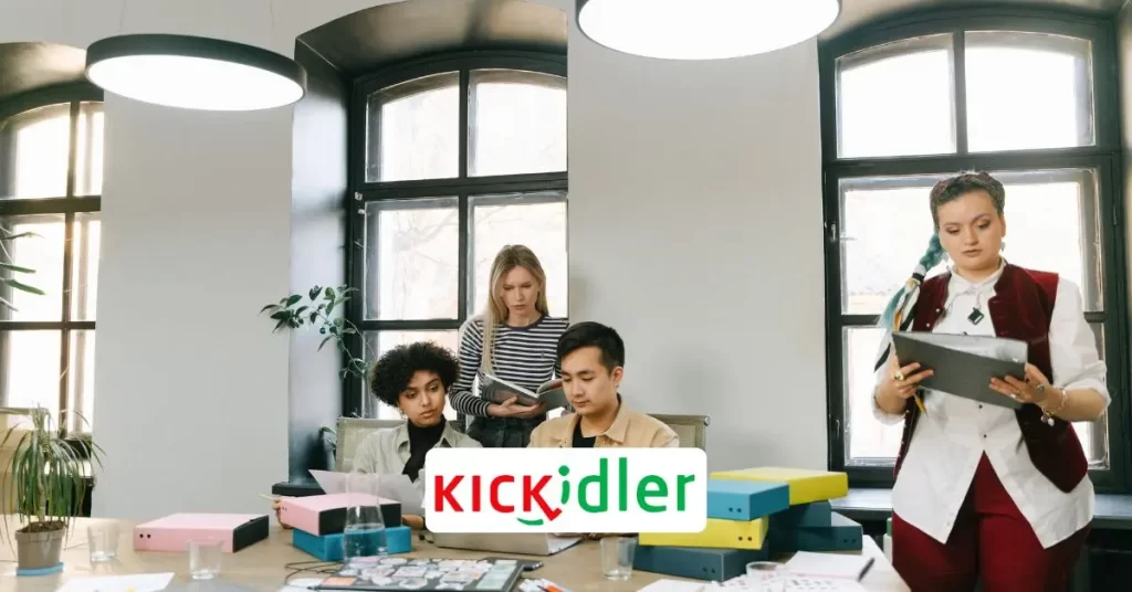 ¿Cuántos empleados se pueden monitorear al mismo tiempo con Kickidler?