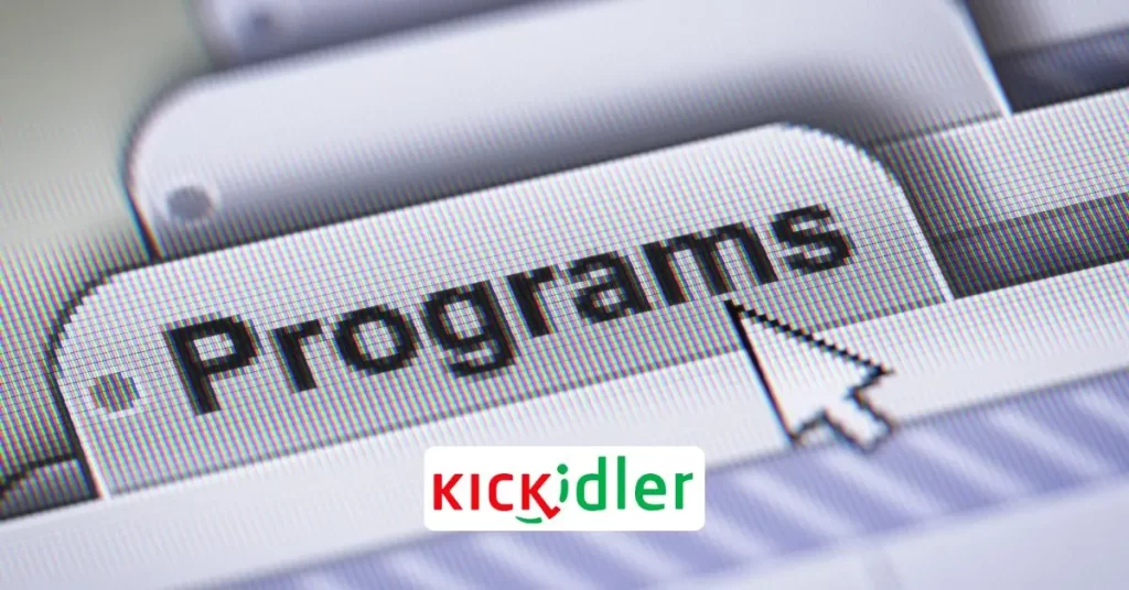 ¿Es difícil instalar Kickidler en las computadoras?